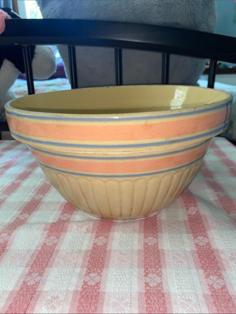 Antique McCoy Yellow Ware Mixing Bowl Pink Blue Stripe Fluted Ribbed #424 USA 9